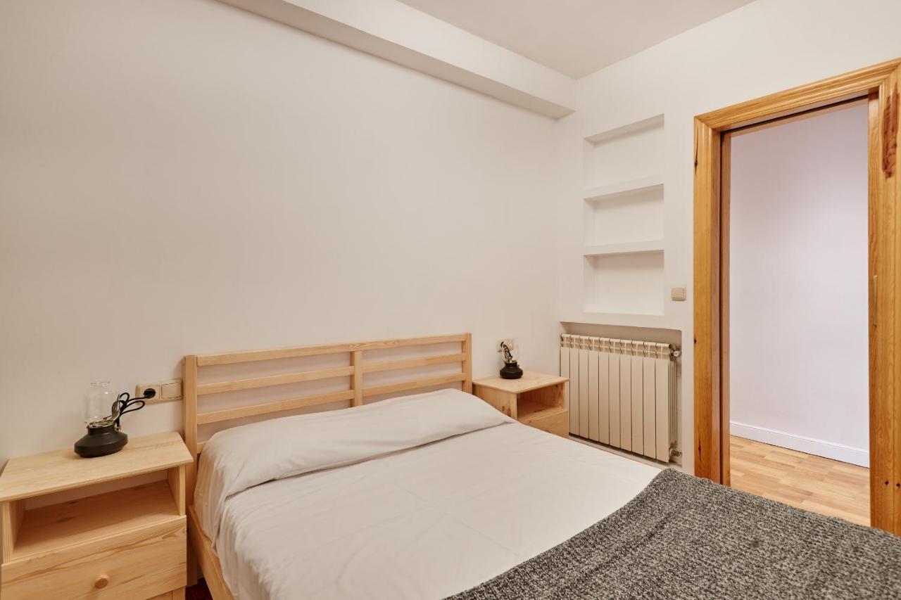 Tuapartamento Centro Estafeta Deluxe Apartment Пампона Екстериор снимка