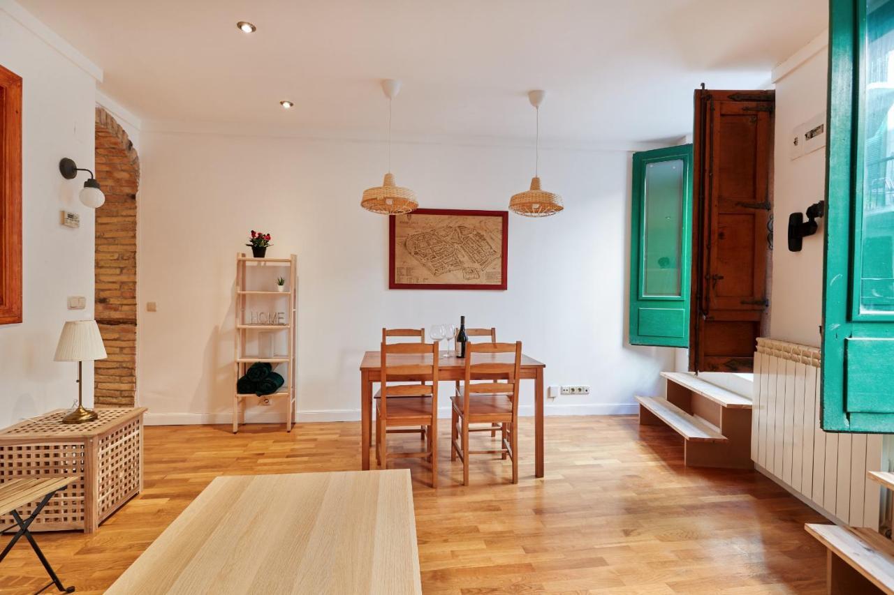 Tuapartamento Centro Estafeta Deluxe Apartment Пампона Екстериор снимка