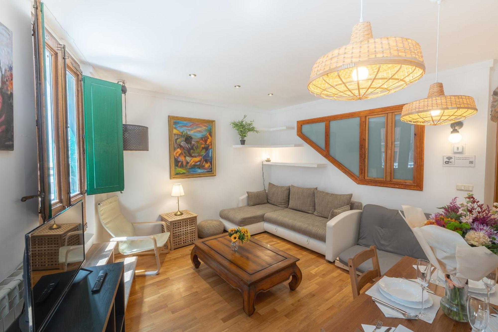 Tuapartamento Centro Estafeta Deluxe Apartment Пампона Екстериор снимка